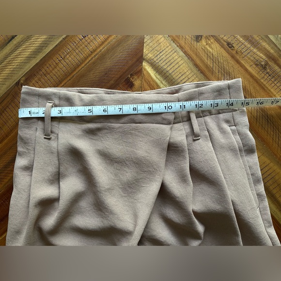 Aritzia Wilfred Crossover Trousers in Camel. Size Small. - Picture 3 of 8